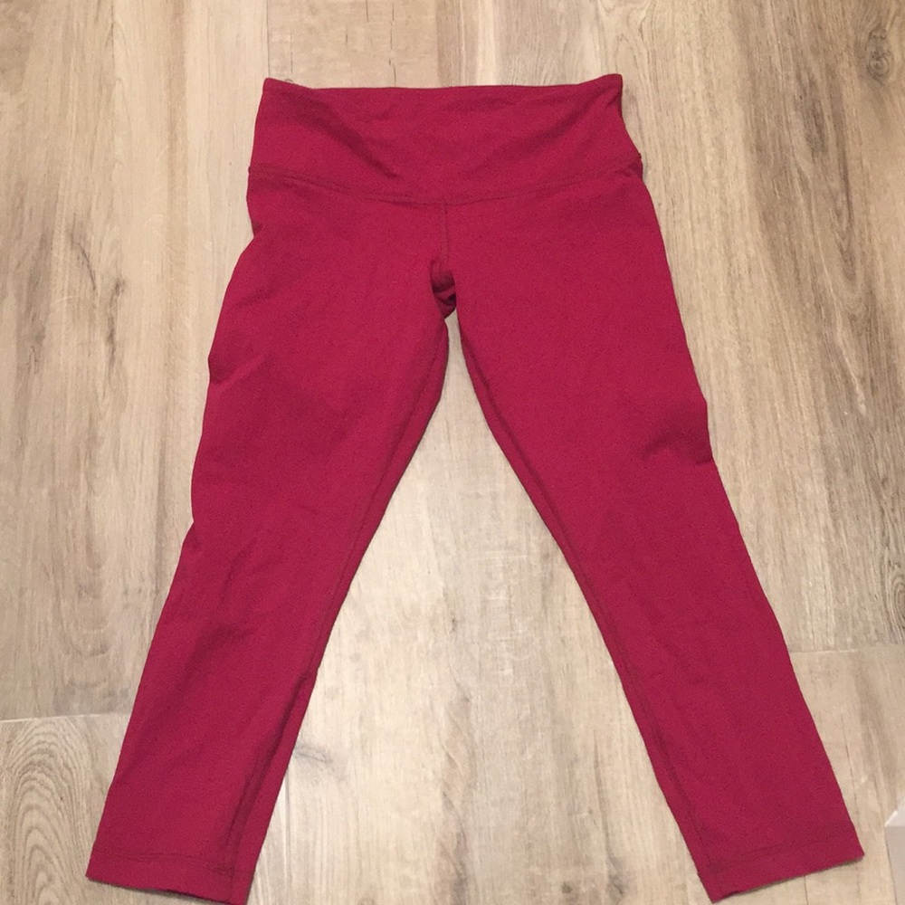 Lululemon Cranberry colored crop